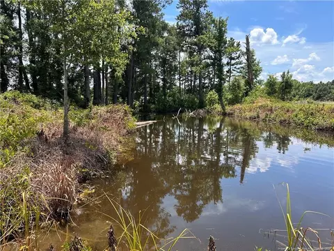 72 Philadelphus Road, Pembroke, NC 28372