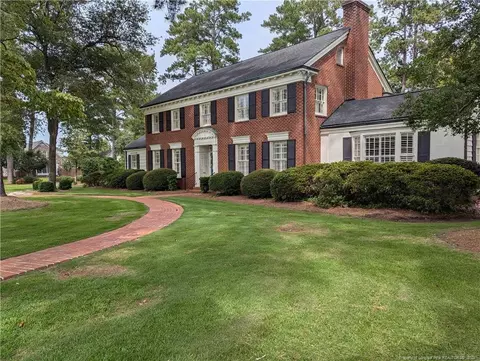 1902 N Walnut St, Lumberton, NC 28358