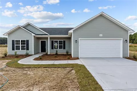 211 Orchard Ln, Parkton, NC 28371