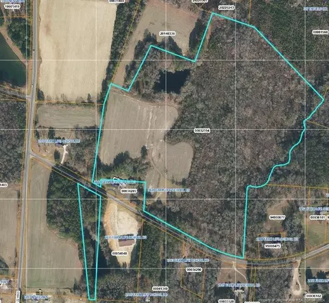 3020 Farm Life School Rd, Carthage, NC 28327