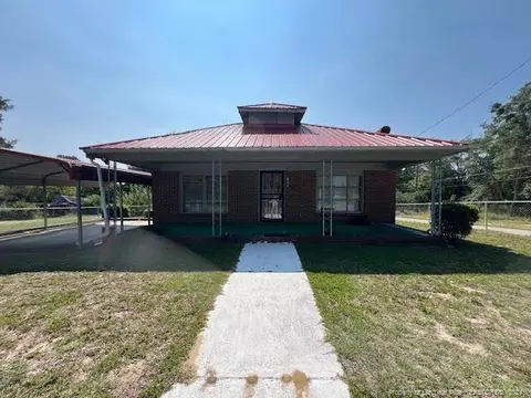 409 Oakland Ave, Hamlet, NC 28345