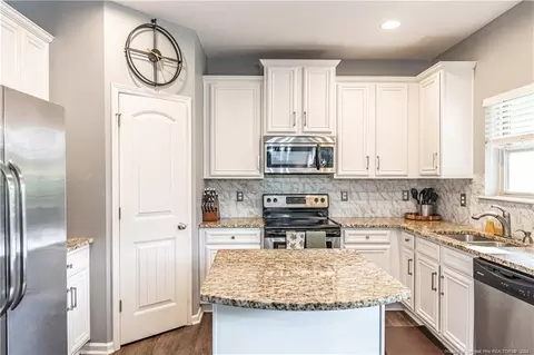 578 Regimental Dr, Cameron, NC 28326 photo 8