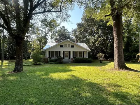 329 Church St, Red Springs, NC 28377