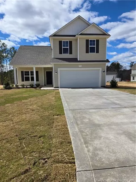 98 Onslow Ct, Spring Lake, NC 28390