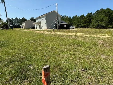 152 Return Dr, Raeford, NC 28376 photo 11