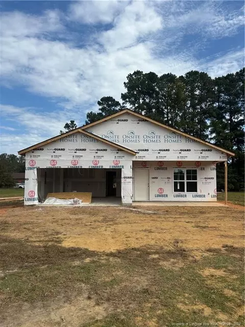 166 Glencove Dr, Lumberton, NC 28360