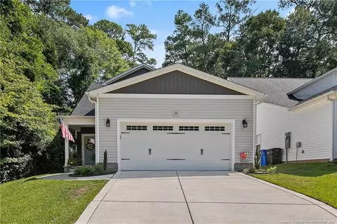 206 Hinsdale Ave, Fayetteville, NC 28305
