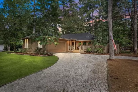 Exterior - 260 Lake Forest Dr, Pinehurst, NC 28374 photo 2 of 17