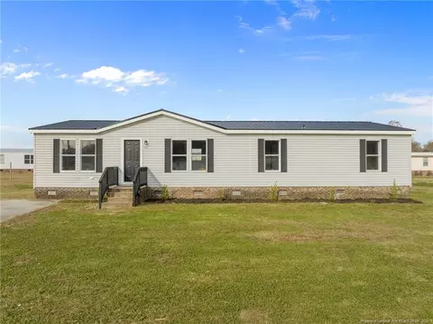 904 Mccaskill Dr, Kinston, NC 28501