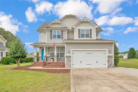3917 Barnsdale Dr, Wade, NC 28395