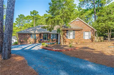 106 Banbridge Dr, West End, NC 27376
