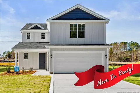 829 Old Angus Ln, Spring Lake, NC 28390