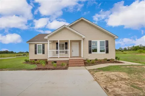 126 Mabe Rd, Parkton, NC 28371
