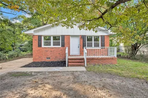 932 Weiss Ave, Fayetteville, NC 28305