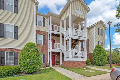 300 Bubble Creek Ct #5, Fayetteville, NC 28311
