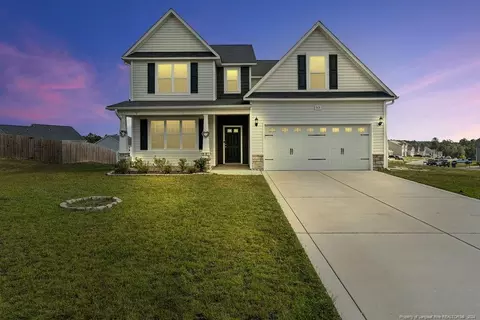 53 Southern Oak Ct, Bunnlevel, NC 28323