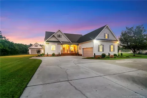13721 Heritage Dr, Laurinburg, NC 28352