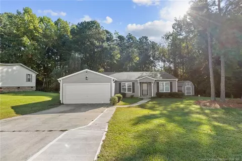 185 Jamestown Dr, Spring Lake, NC 28390