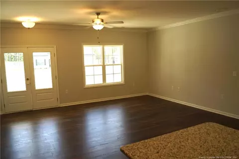 Living - 124 Knotts Berry Rd, Bunnlevel, NC 28323 photo 2 of 4