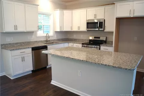Kitchen - 124 Knotts Berry Rd, Bunnlevel, NC 28323 photo 1 of 10