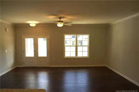 Living - 124 Knotts Berry Rd, Bunnlevel, NC 28323 photo 3 of 4