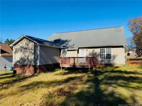 357 Crescent Dr, Raeford, NC 28376 photo 3