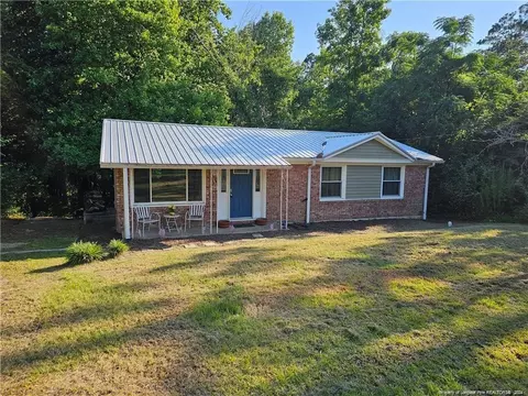 399 Farmers Rd, Fayetteville, NC 28311