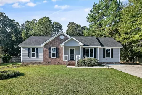 411 Berwick Dr, Raeford, NC 28376