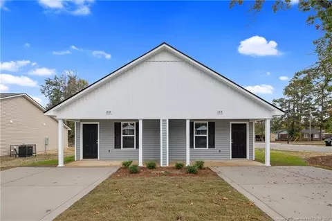 131 S 6th St, Spring Lake, NC 28390