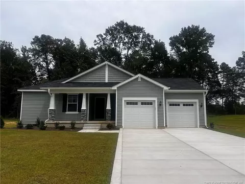 119 Pine Needle Dr, Salemburg, NC 28385