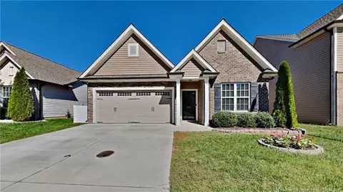 5454 Misty Hill Cir, Clemmons, NC 27012