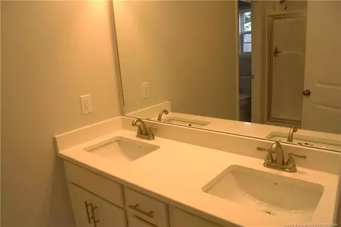 Bath - 174 Nectar Ln, Bunnlevel, NC 28323 photo 3 of 4