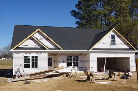137 Nectar Ln, Bunnlevel, NC 28323