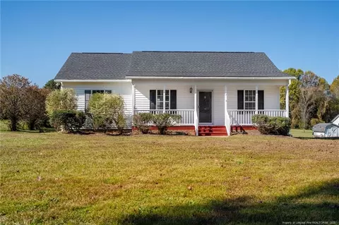 732 N Pleasant Coats Rd, Benson, NC 27504