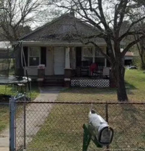 306 Bethel St, Bladenboro, NC 28320