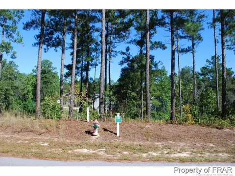 162 Broadlake Ln, Spring Lake, NC 28390