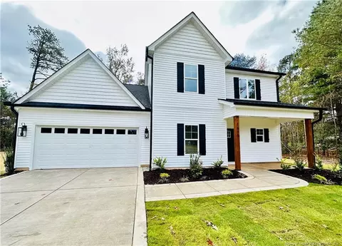 1610 Hayes Rd, Spring Lake, NC 28390