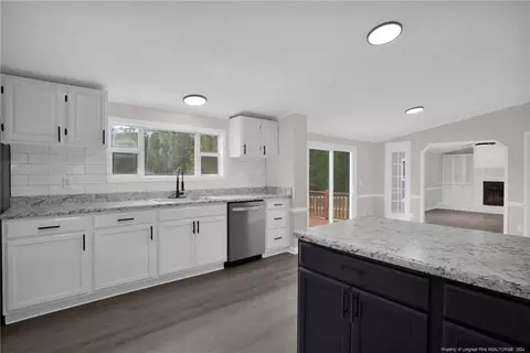 564 E Mcrainey Rd, Saint Pauls, NC 28384 photo 12