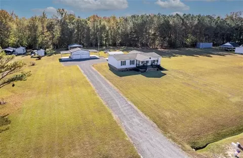 296 Spencer Ln, Red Springs, NC 28377