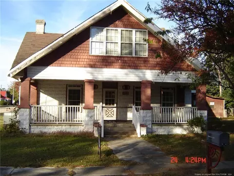 222 W Mclean St W, Saint Pauls, NC 28384