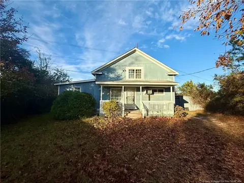 513 Mcarthur Rd, Fayetteville, NC 28311