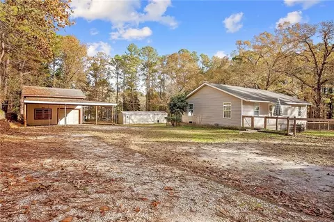 711 Mckay Dr, Spring Lake, NC 28390