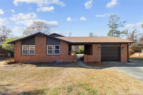 139 N Ingleside Dr, Fayetteville, NC 28303