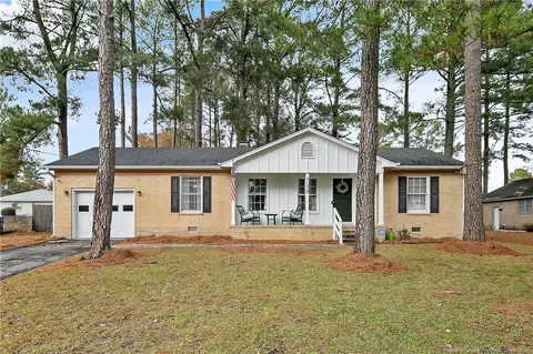 7138 Enfield Dr, Fayetteville, NC 28303