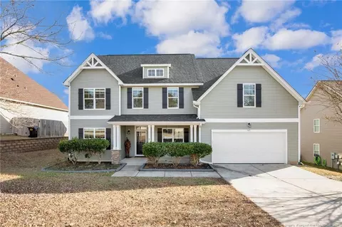 611 Heathrow Dr, Spring Lake, NC 28390