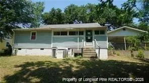 613 Mcnair Ave, Laurinburg, NC 28352