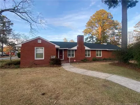 412 W 21 St, Lumberton, NC 28358