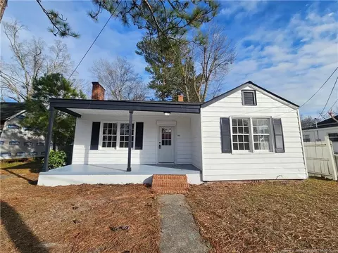 307 S Thompson St, Whiteville, NC 28472