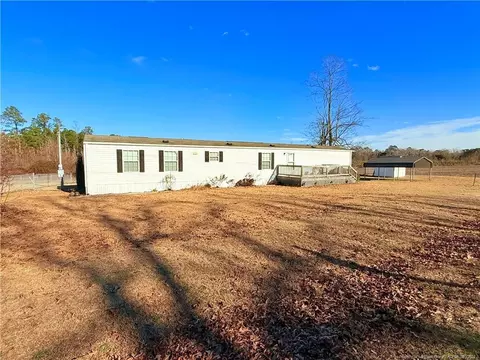 1462 Sibley Rd, Lumberton, NC 28358