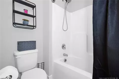 Bath - 48 Hemming Ct, Cameron, NC 28326 photo 4 of 5